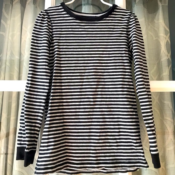 Gap size 6-7 black stripe long sleeve cotton tee in EUC. No defects, excellent! - Picture 1 of 5
